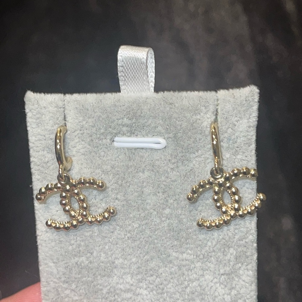 CHANEL Gold Dangle Earrings with Iconic CC Logo